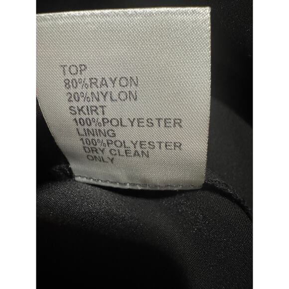 Tadashi Shoji Amel Evening Gown Black & Gold Embroidered Mesh Illusion Size 10 - Picture 7 of 8